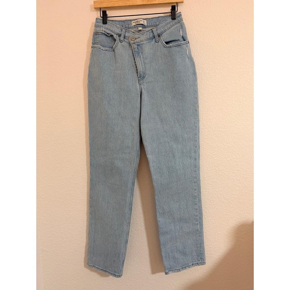 Abercrombie & Fitch 90s Straight Ultra High Rise Curve Love Jeans LightWash 28 6
